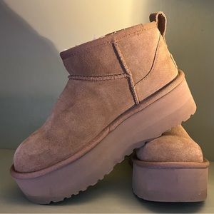 UGG Platform Boots sz 7 Chestnut